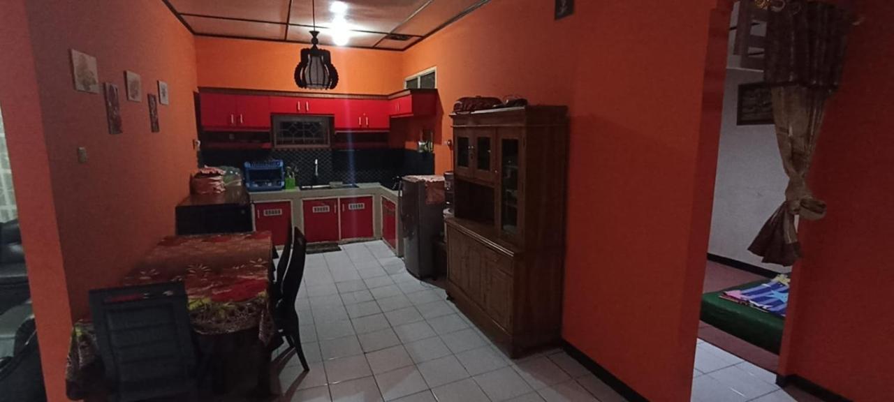 Villa Puspa 259 By Surganya Villa Puncak Zewnętrze zdjęcie
